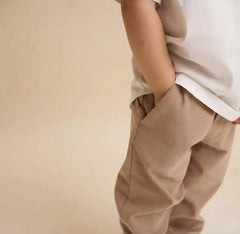 Pantalón clásico kaki