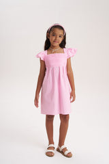 Vestido con  alforza Rosa